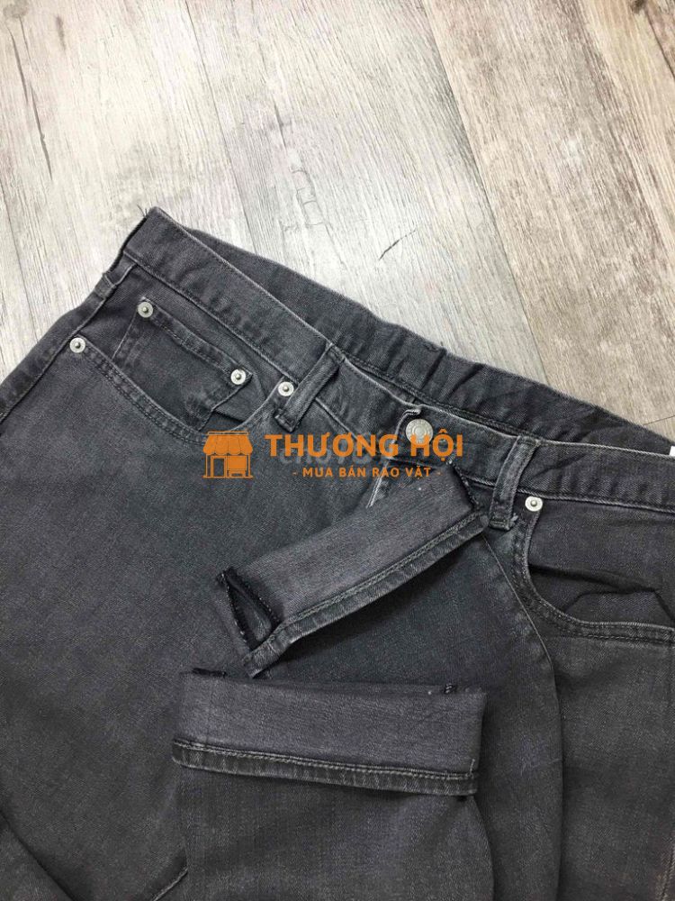 Gu. Jeans Sz. 32