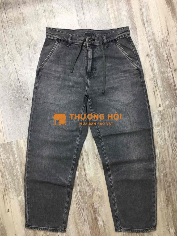 Uniqlo. Japan Tapered WIDE sz. 31