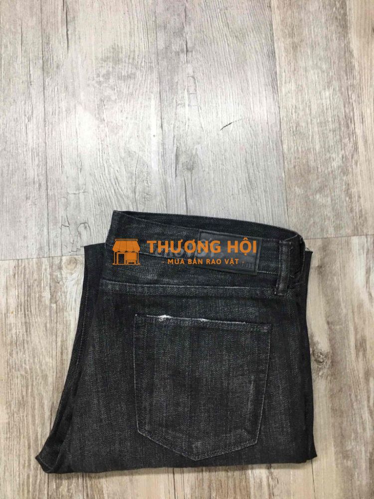 Uniqlo. S. 001. sz. 34
