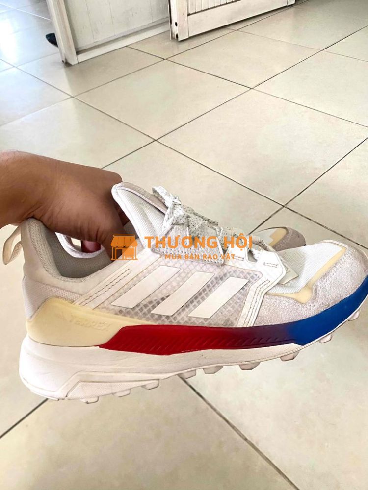 Adidas Terrex size 42 , hàng auth