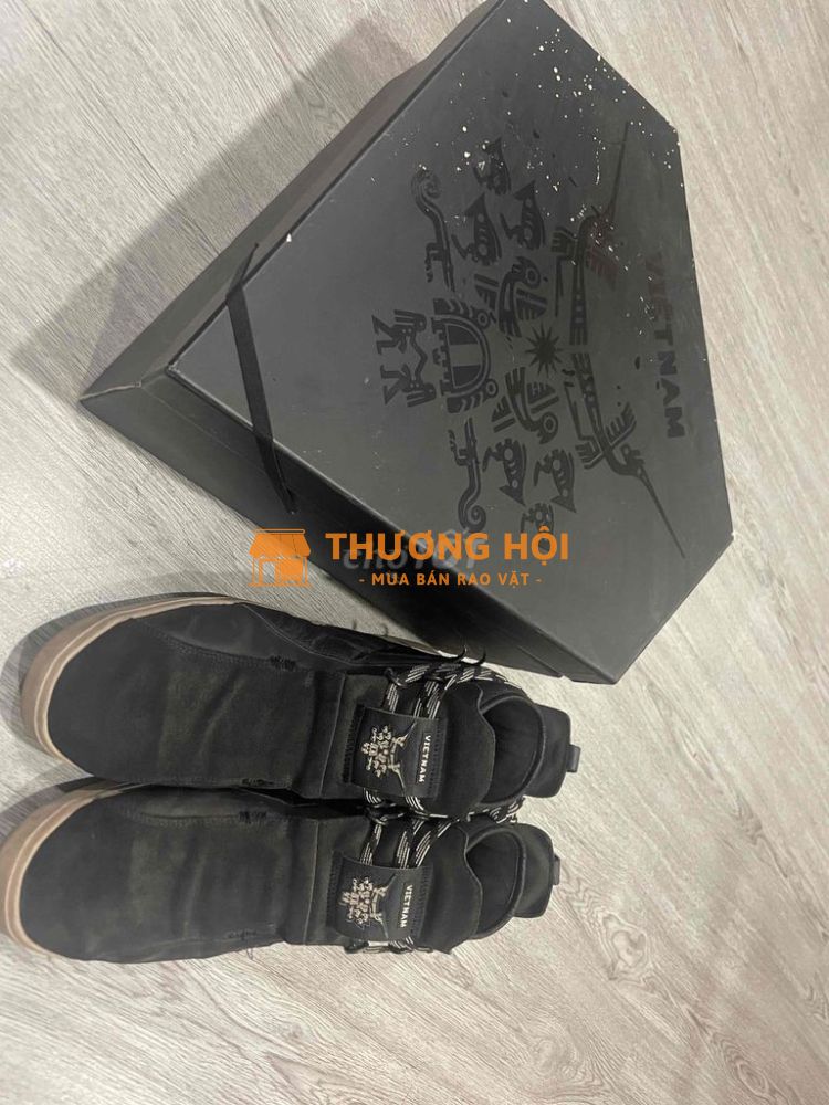 Bitis Hunter Street X Vietnam Arising đen size 44