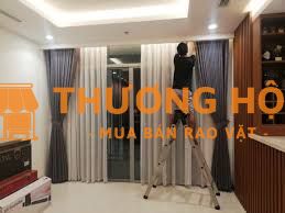 Tuyển nam thanh niên lắp đặt rèm cửa