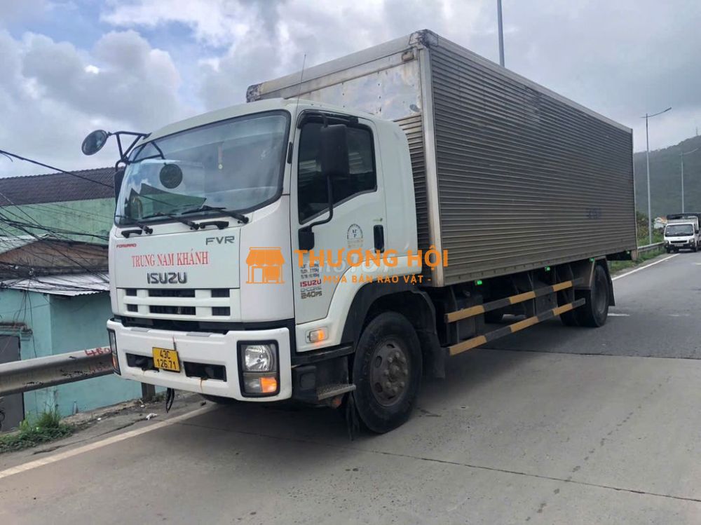 Chính chủ cần bán isuzu 8 tấn- 2016