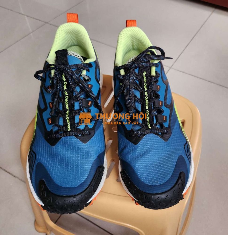 Bán giày Reebok mới