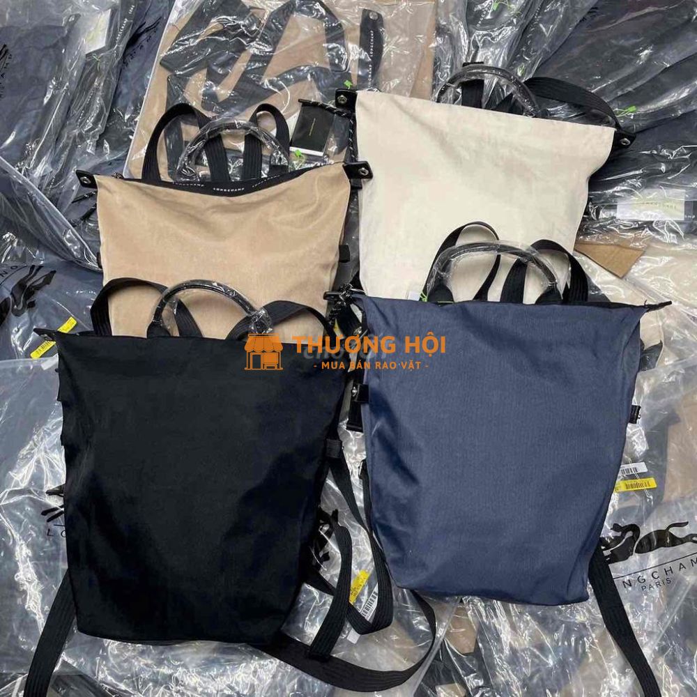 balo unisex của Longchamp sịn đét luôn