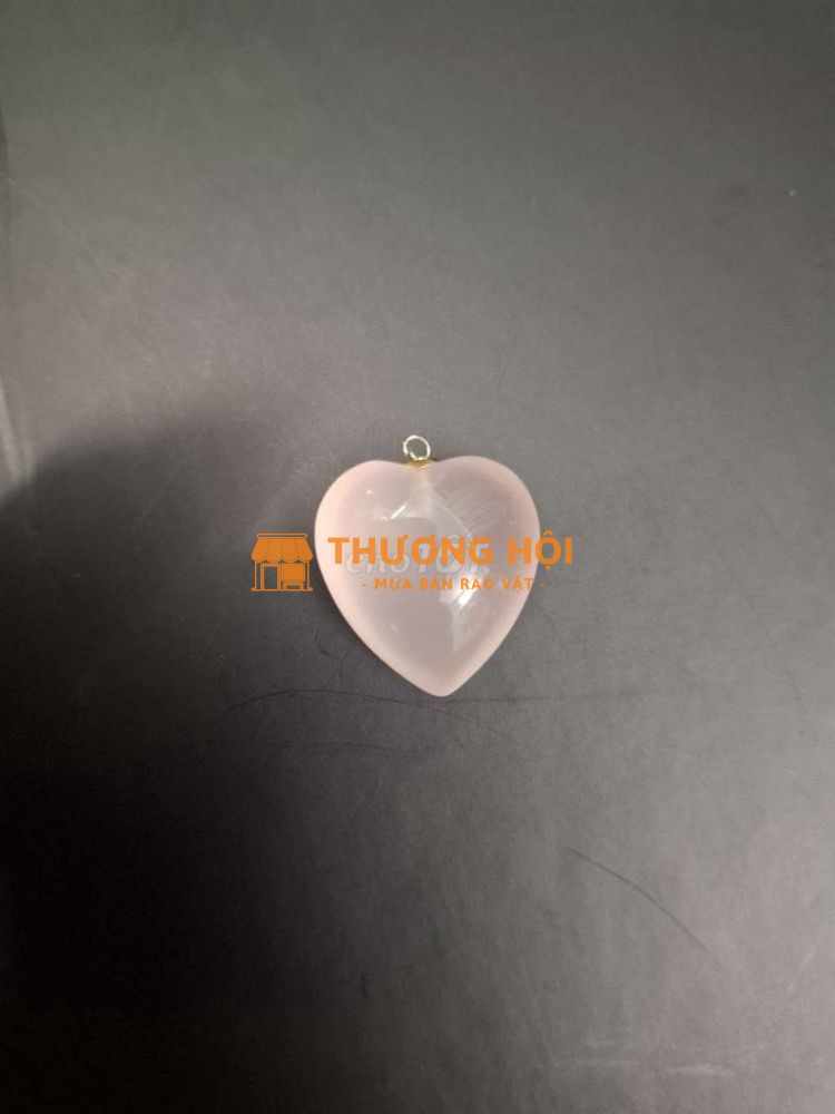 Mặt dây chuyền đá thạch anh hồng