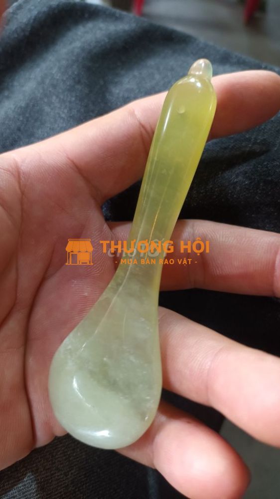 Giao lưu thanh đá ngọc vàng tự nhiên siêu tằm