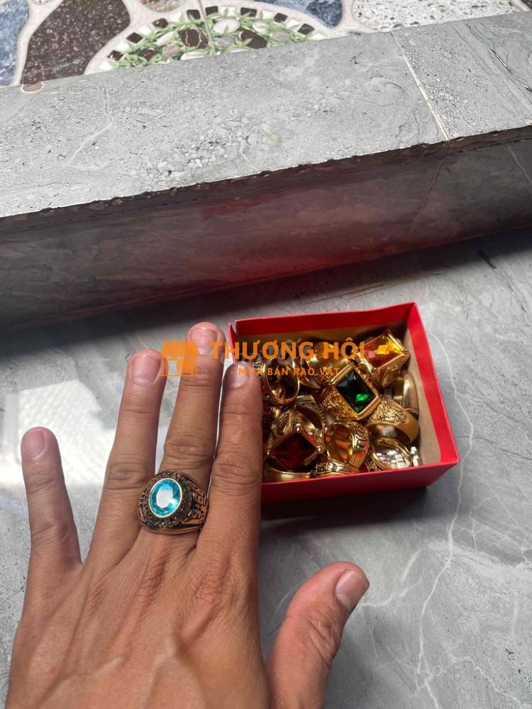 Bán nhẫn nam như hình