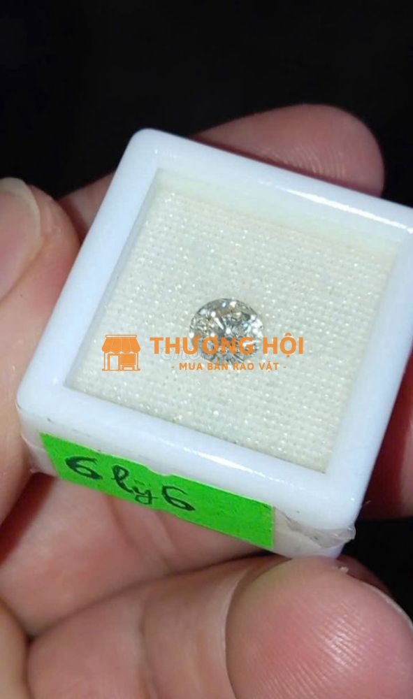 Bán phụ kiện trang sức kim cương tự nhiên 6ly6
