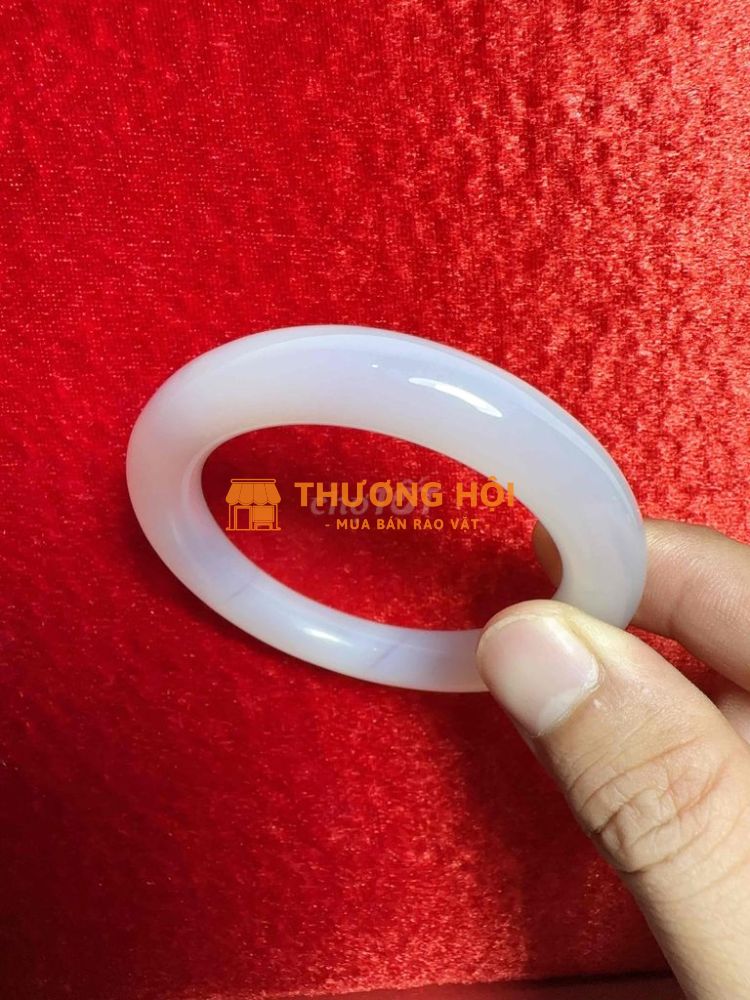 cần bán vòng mã não