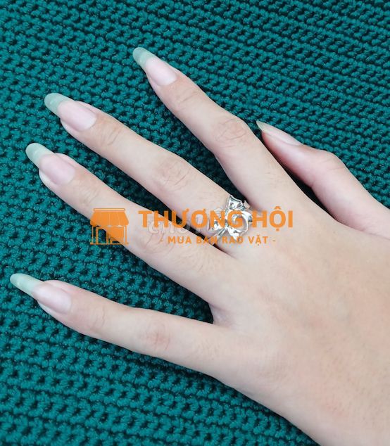 Nhẫn Nữ bạc ngoại hình chiếc nơ/đính kim cương