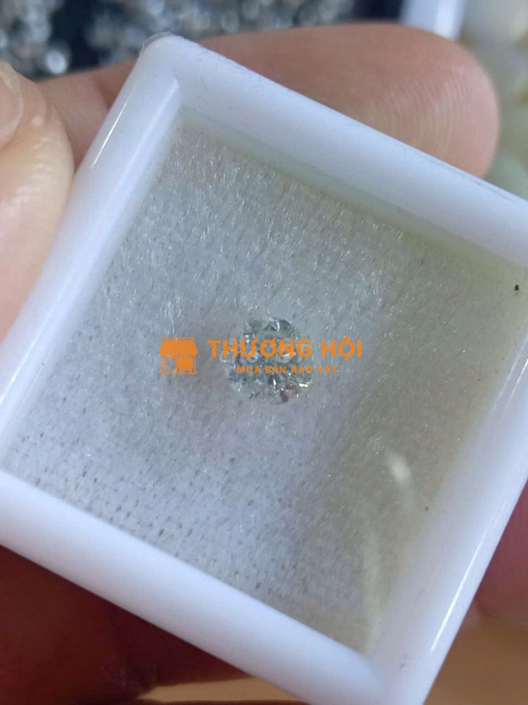Bán viên kim cương tự nhiên 5ly2 trắng rực lửa