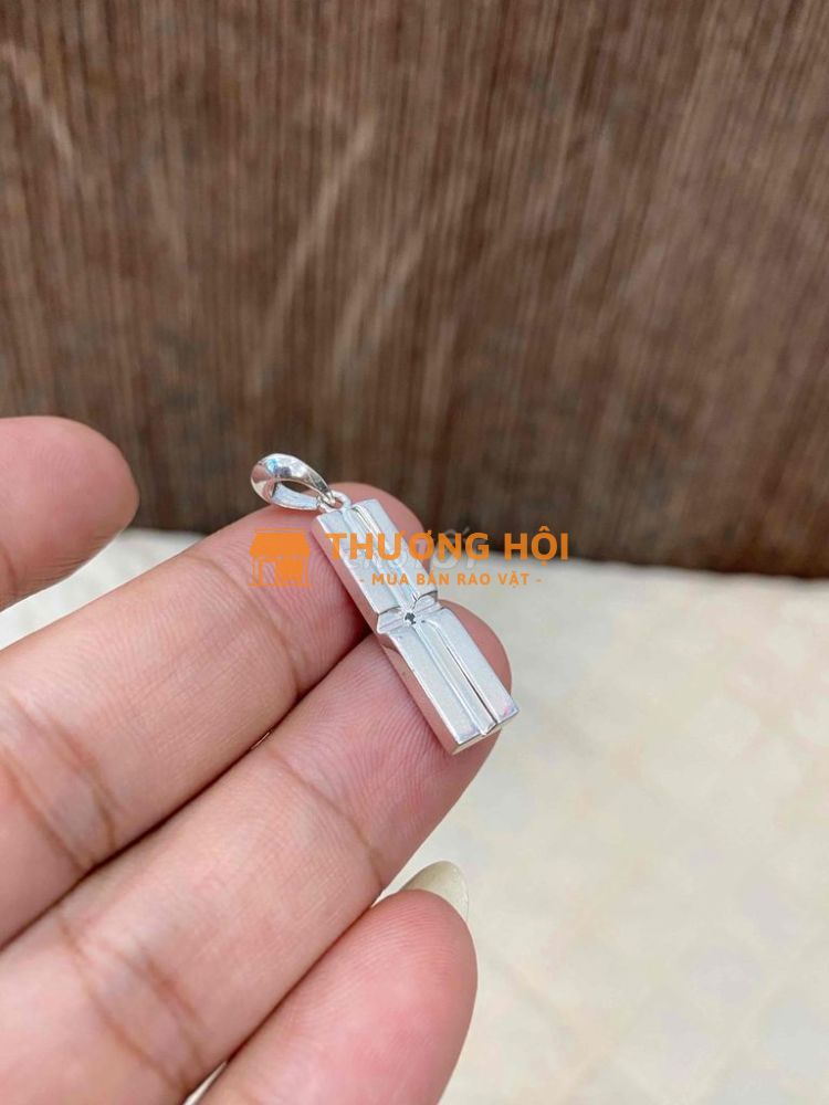 Mặt dây chuyền bạc ngoại, tâm đính viên sapphia