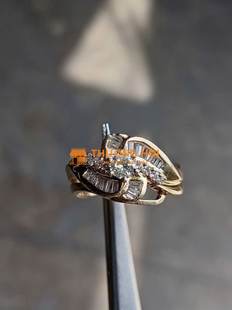 Bán nhẫn nữ 14k full kim cương tự nhiên chủ 4ly1