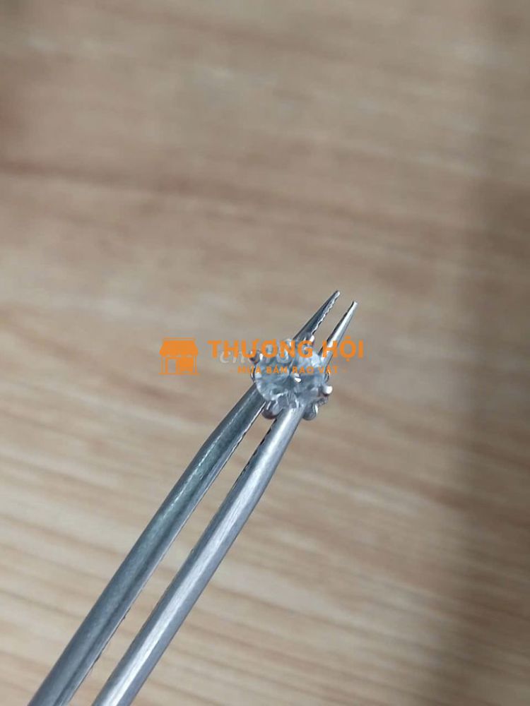 Bán hoa tai đơn vàng 10k kim cương tự nhiên 4ly5