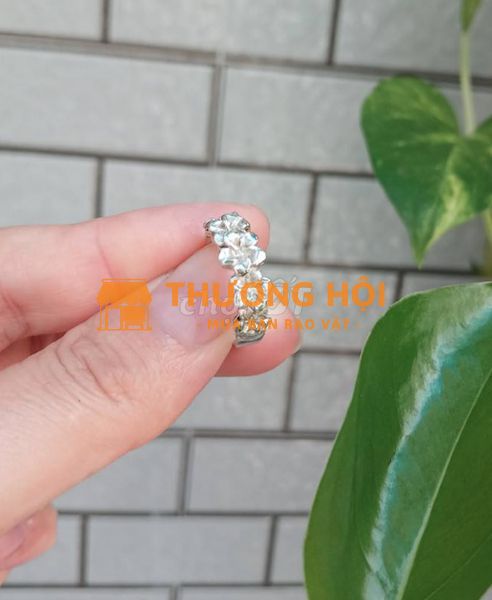 Nhẫn bạc Nữ đúc hình những bông hoa cực xinh