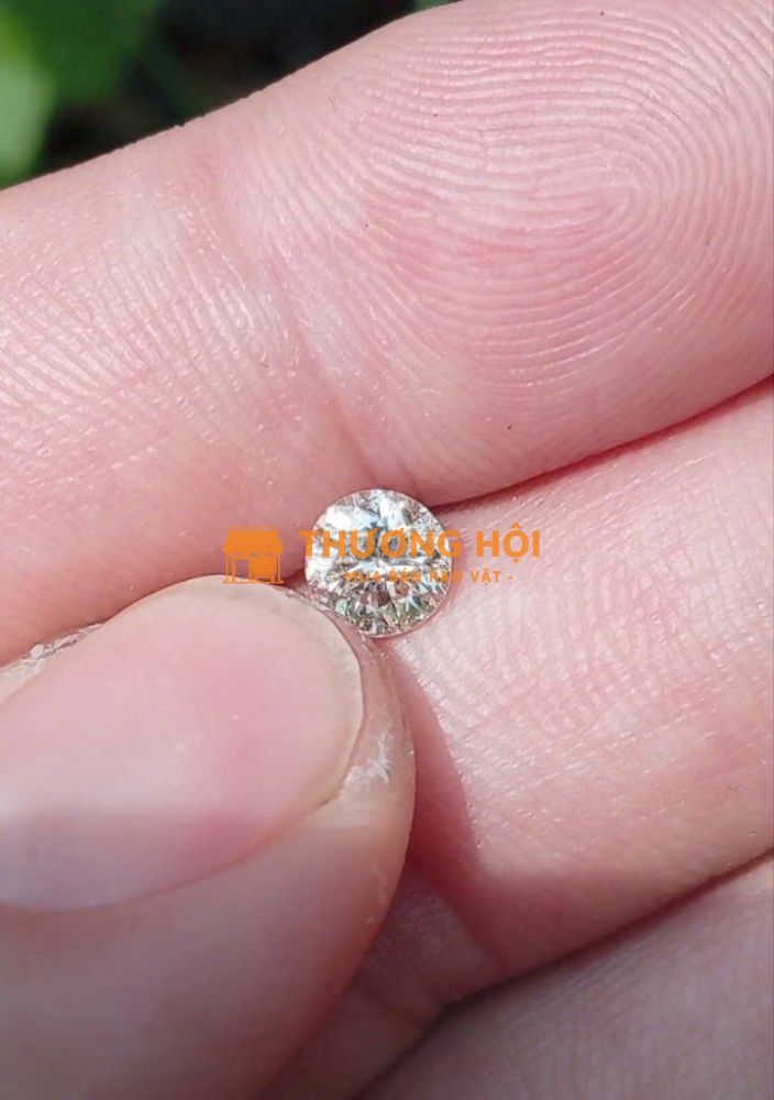 Bán viên kim cương tự nhiên 5ly7 trắng lửa y hình