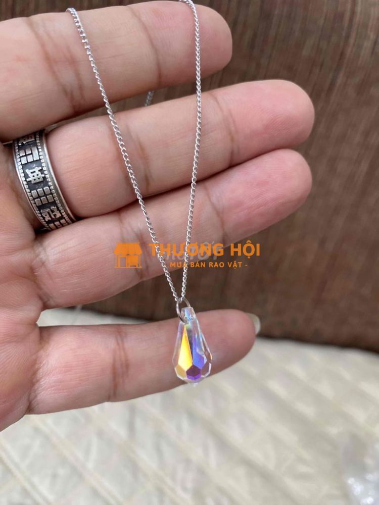 Dây chuyền Nữ mặt pha lê cắt giác, sáng đẹp