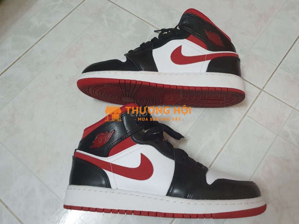 Giày Nike Jodan nam và nữ size 38,5 sử dụng 2 lần