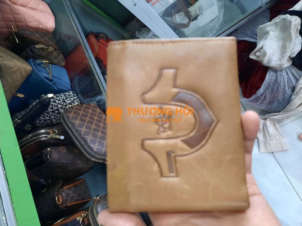 Ví địa bò vàng