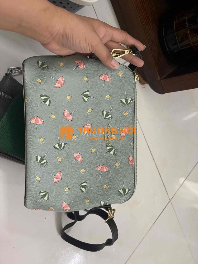 Thanh lý túi coach mây