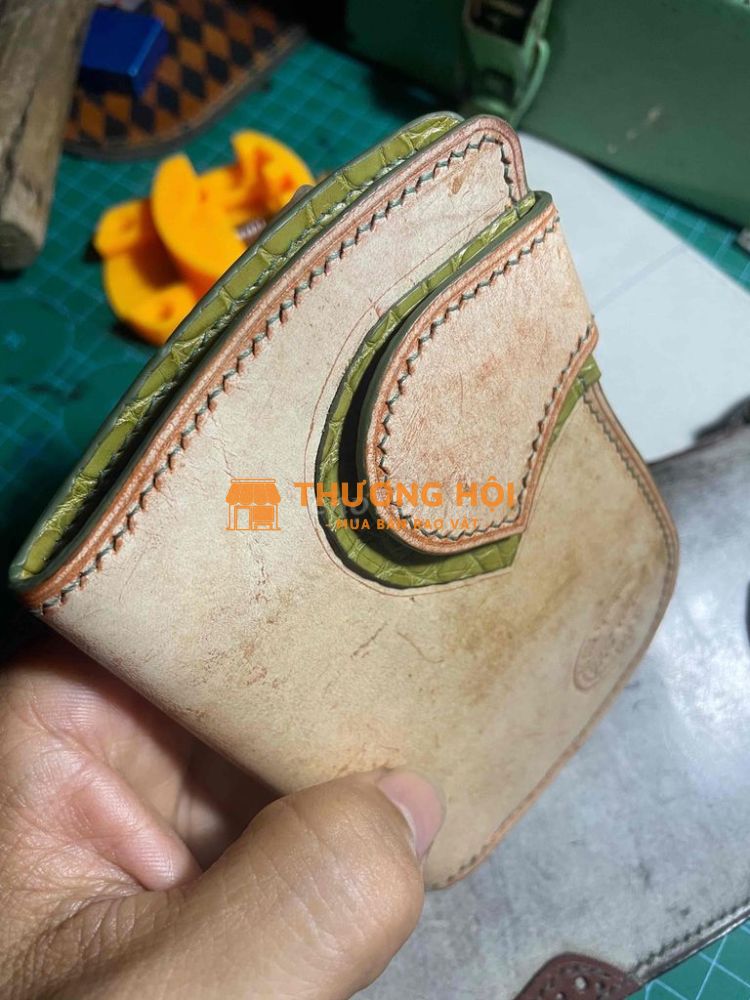 ví đứng nữ