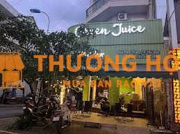 Tuyển nhân viên phục vụ pha chế quán Green Juice