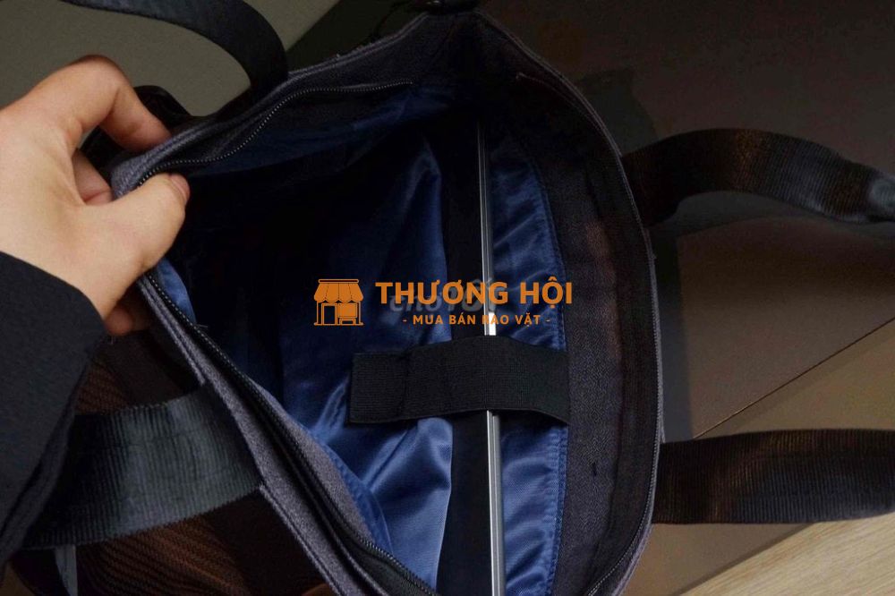 còn sót 1 túi màu đen chính hãng - Sale
