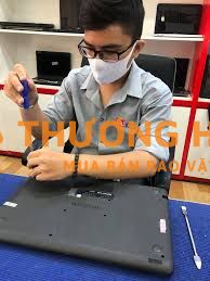 Tuyển nhân viên kỹ thuật tin học