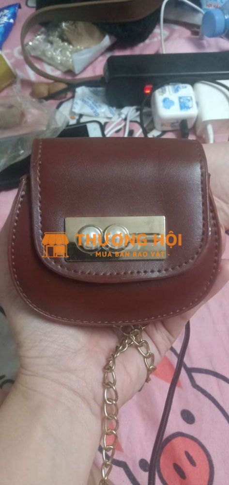 Túi mua hơn 800k thanh lý lại 150k
