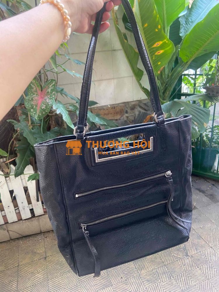Túi xách da hiệu NineWest còn tốt