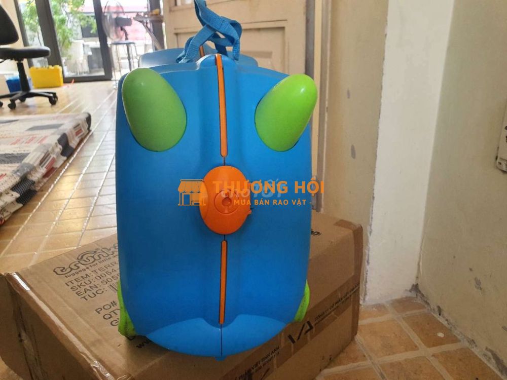 Bán cái vali Trunki trẻ em