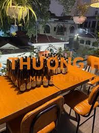 Nhân viên phục vụ nhà hàng tại Ba Đình, Hà Nội