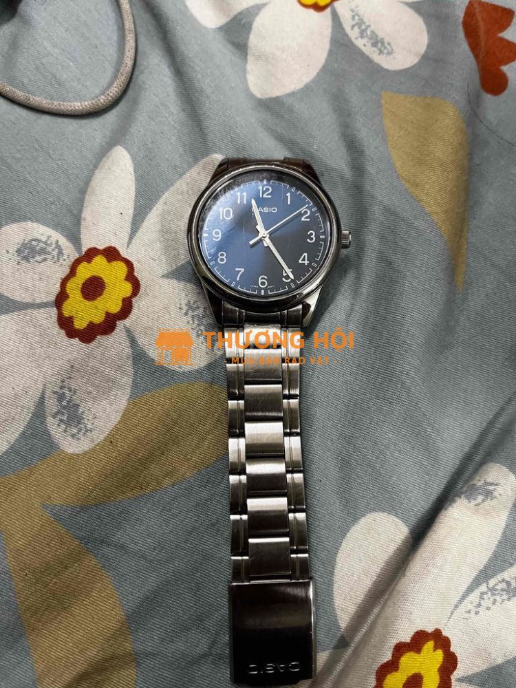 Đồng hồ Casio còn mới