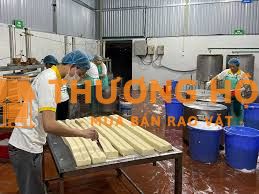công nhân sản xuất ca đêm