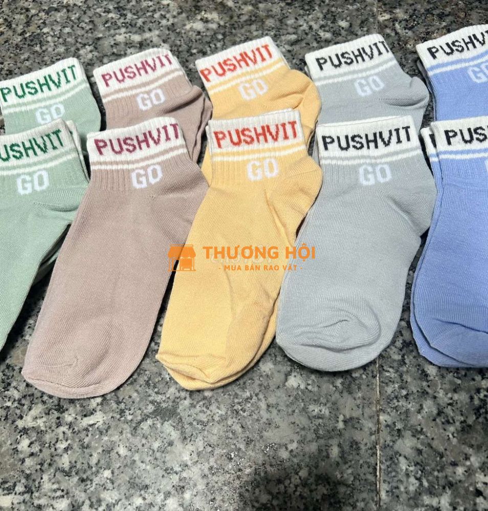 Hàng mới,25 đôi vớ cổ vừa như trên hình giá rẻ.