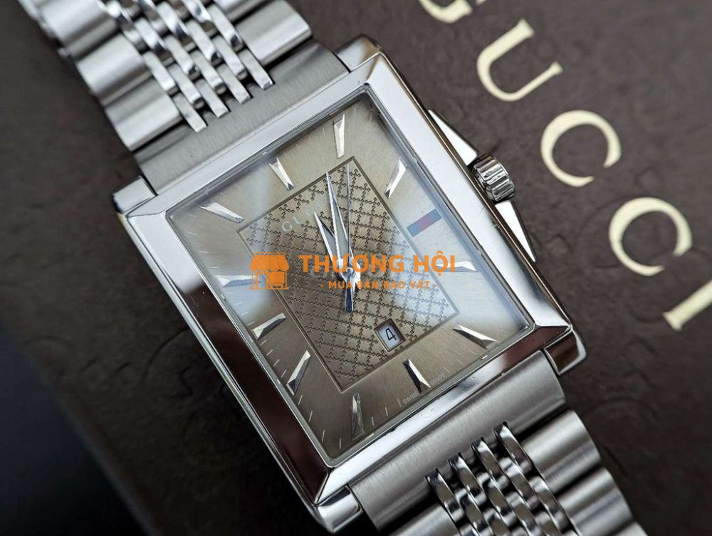 Đồng hồ Guc.ci form tank Thụy Sĩ
