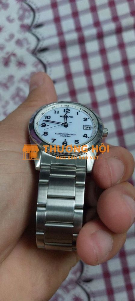 Đồng hồ Reguno năng lượng