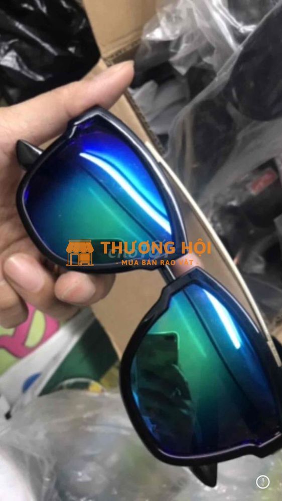kèo thơm phức như nước hoa cặp kính si y hình