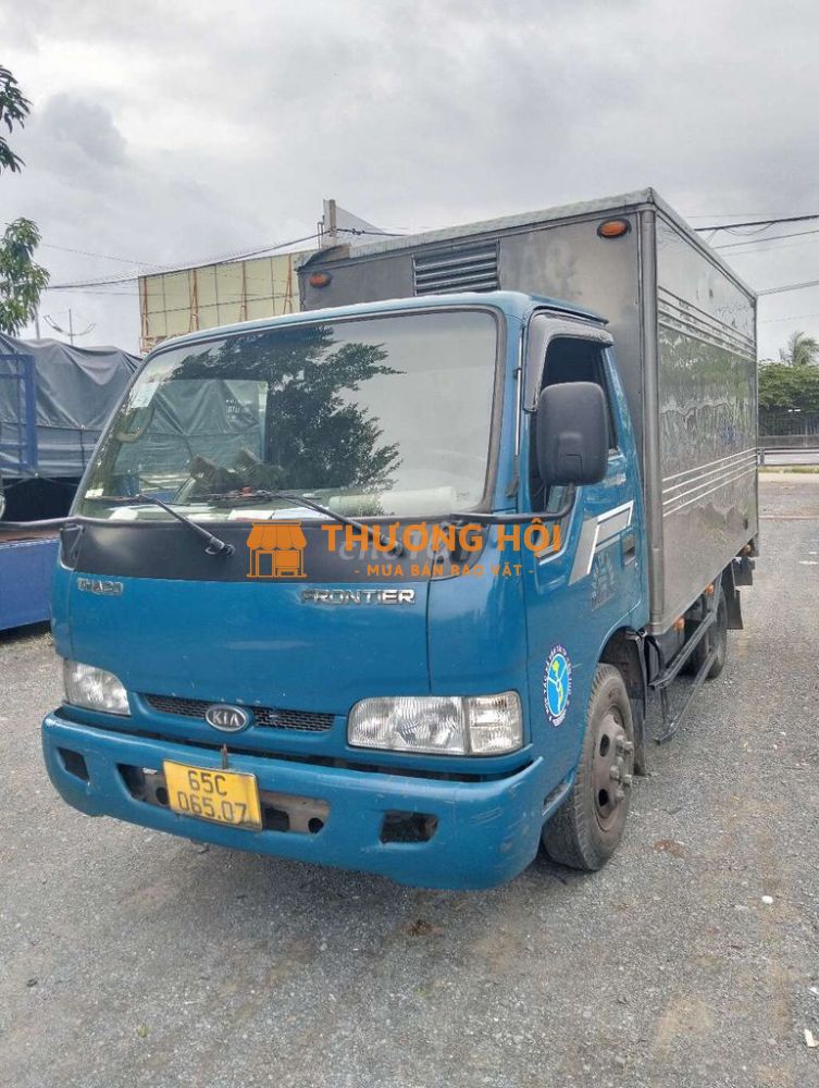 Kia 2t4 2016 thùng kín