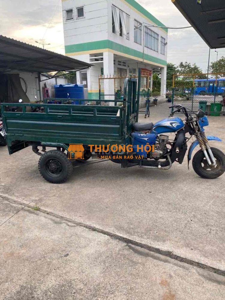 Đang cần bán xe như hình đang hoạt động rất tốt