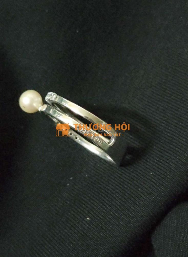 Nhẫn bạc PNJ 925 đính ngọc trai xinh