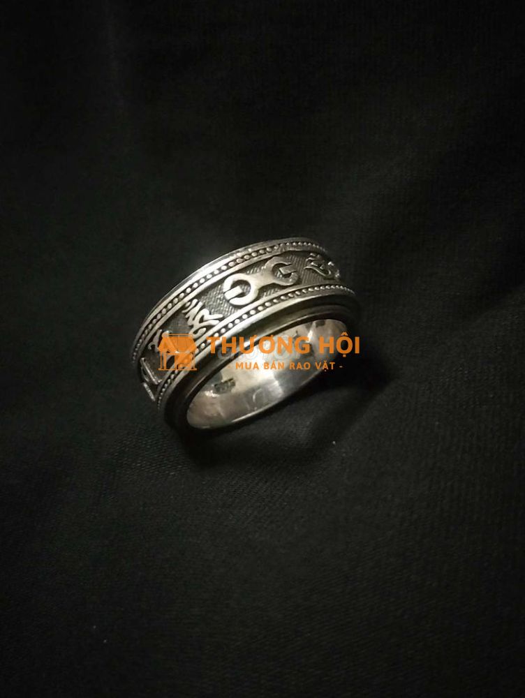 Nhẫn bạc Thái bản xoay Om mani Padme hum