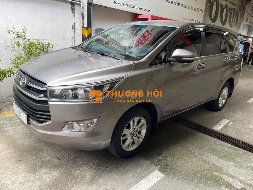 Toyota Innova 2017 2.0E - 82000 km