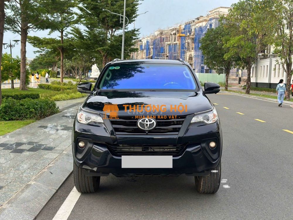 Toyota Fortuner 2.4G sàn dầu 2019 lên full option