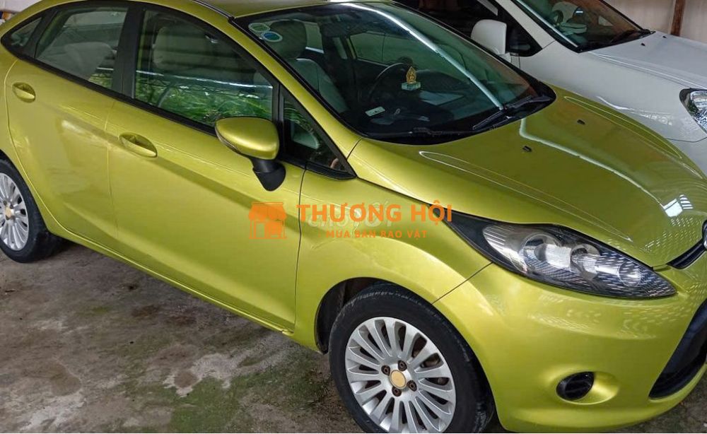 Ford fiesta 2012 , số tự động loai 5 chỗ