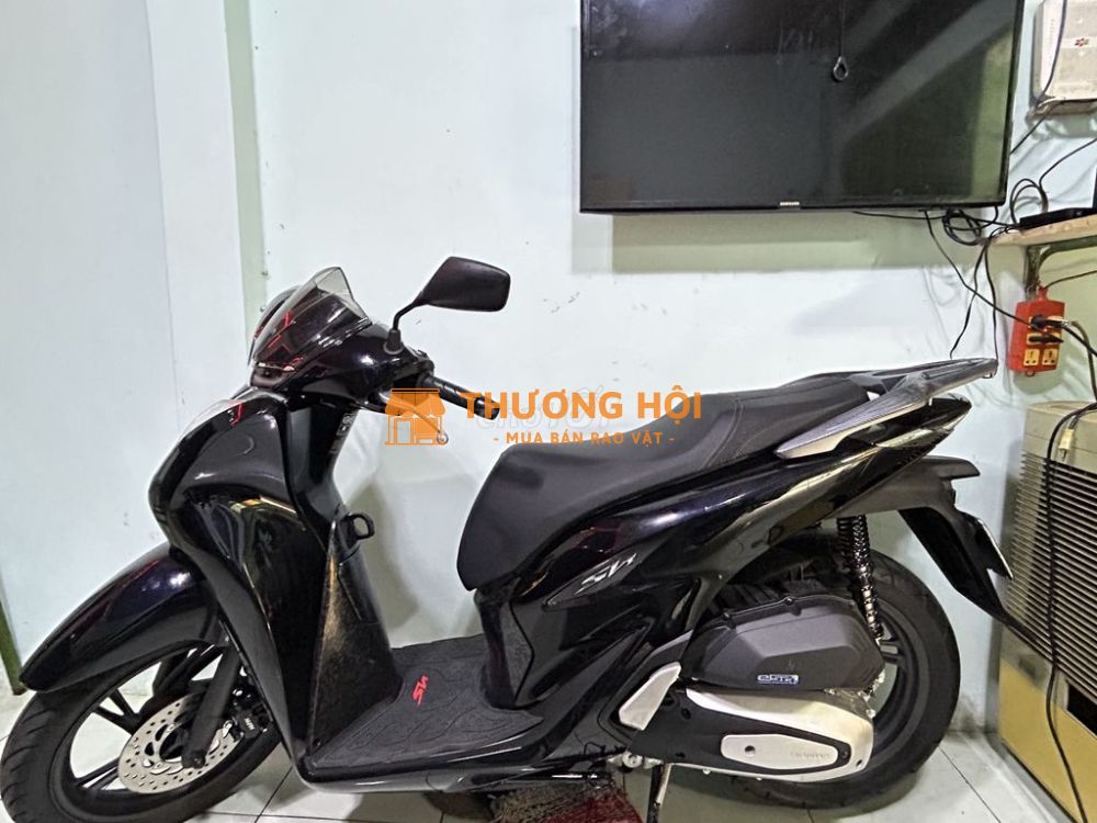 Sh 125 cbs 6k km ko qua cò lái xe như hãng