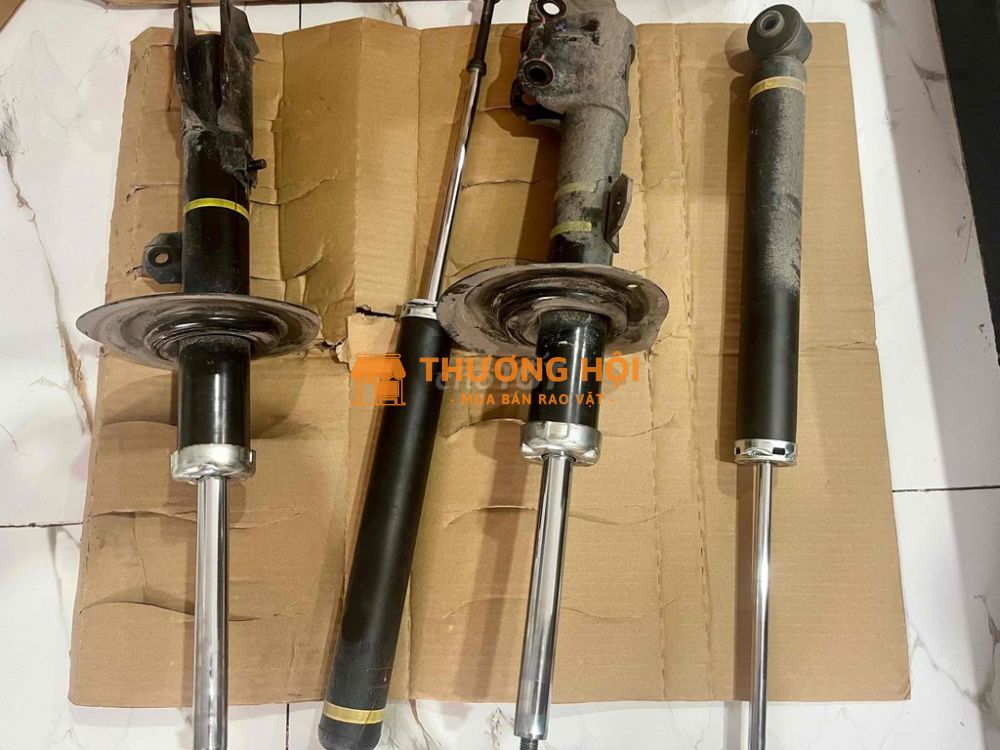 Xpander cross mơi dùng 9k km. nâng cấp phuột đồ ch