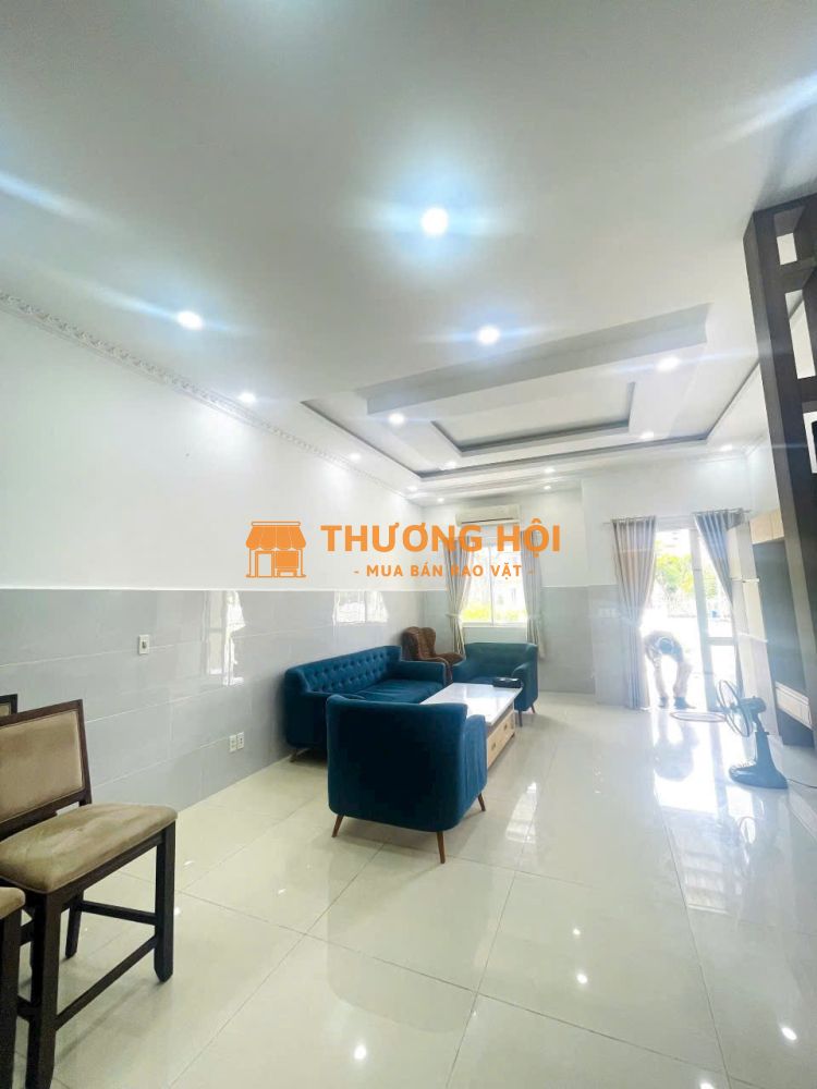 Cho thuê biệt thự đầy đủ nội thất cao cấp kế siêu thị Aeon Mall Bình Dương