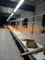 Cần bán một bàn cắt ngang 1.8*10m , hai máy cắt 10in,cắt đau bàn